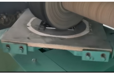 Small diameter metal polishing